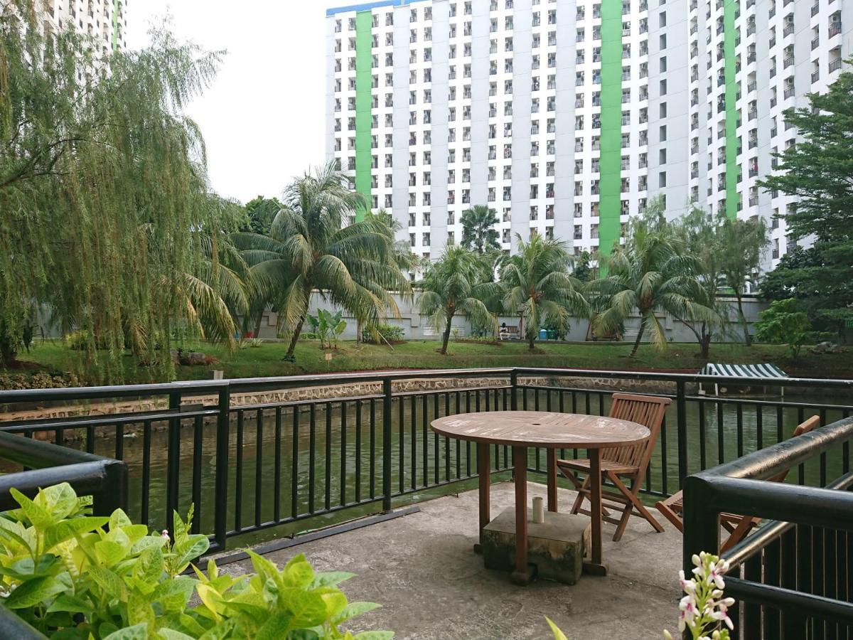 Green Lake View Just Sleep & Cozy Hotel Pondokcabe Hilir Kültér fotó